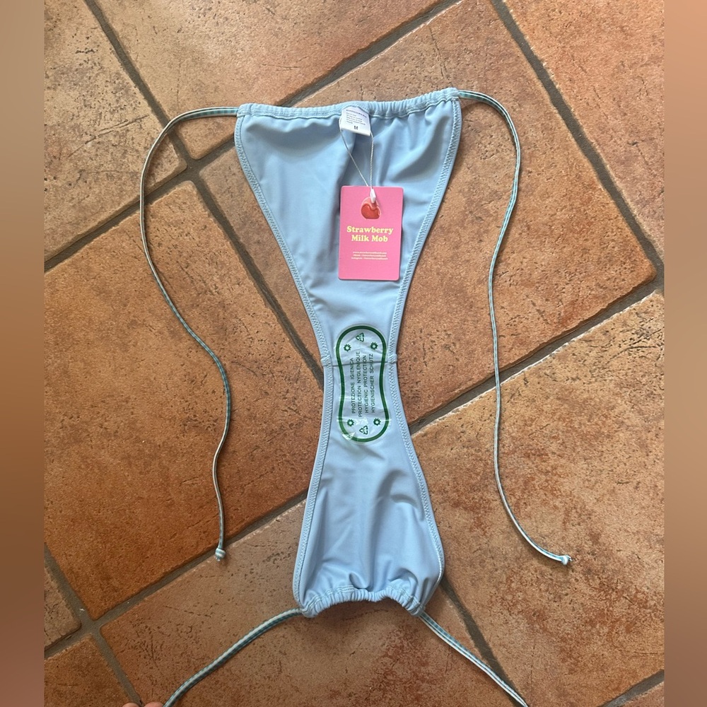 STRAWBERRY MILK MOB SEA BOB BIKINI- new with tags, never worn - Picture 5 of 8